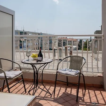 Rooftop Li -new, Modern, Center Appartement
