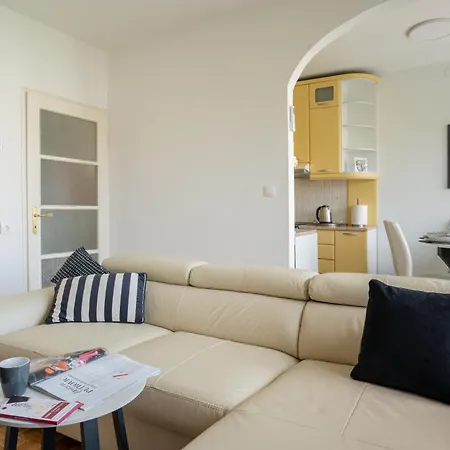 Appartamento Rooftop Li -new, Modern, Center